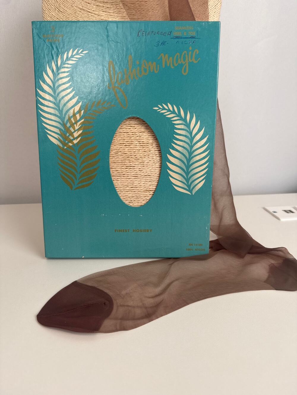 Fashion Magic Womens Vintage Seamless Stockings Size 11 Mocha 2 Pair Pin Up